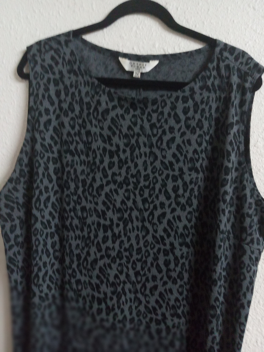 Sleeveless Long Maxi Dress in Black/Grey Animal Print